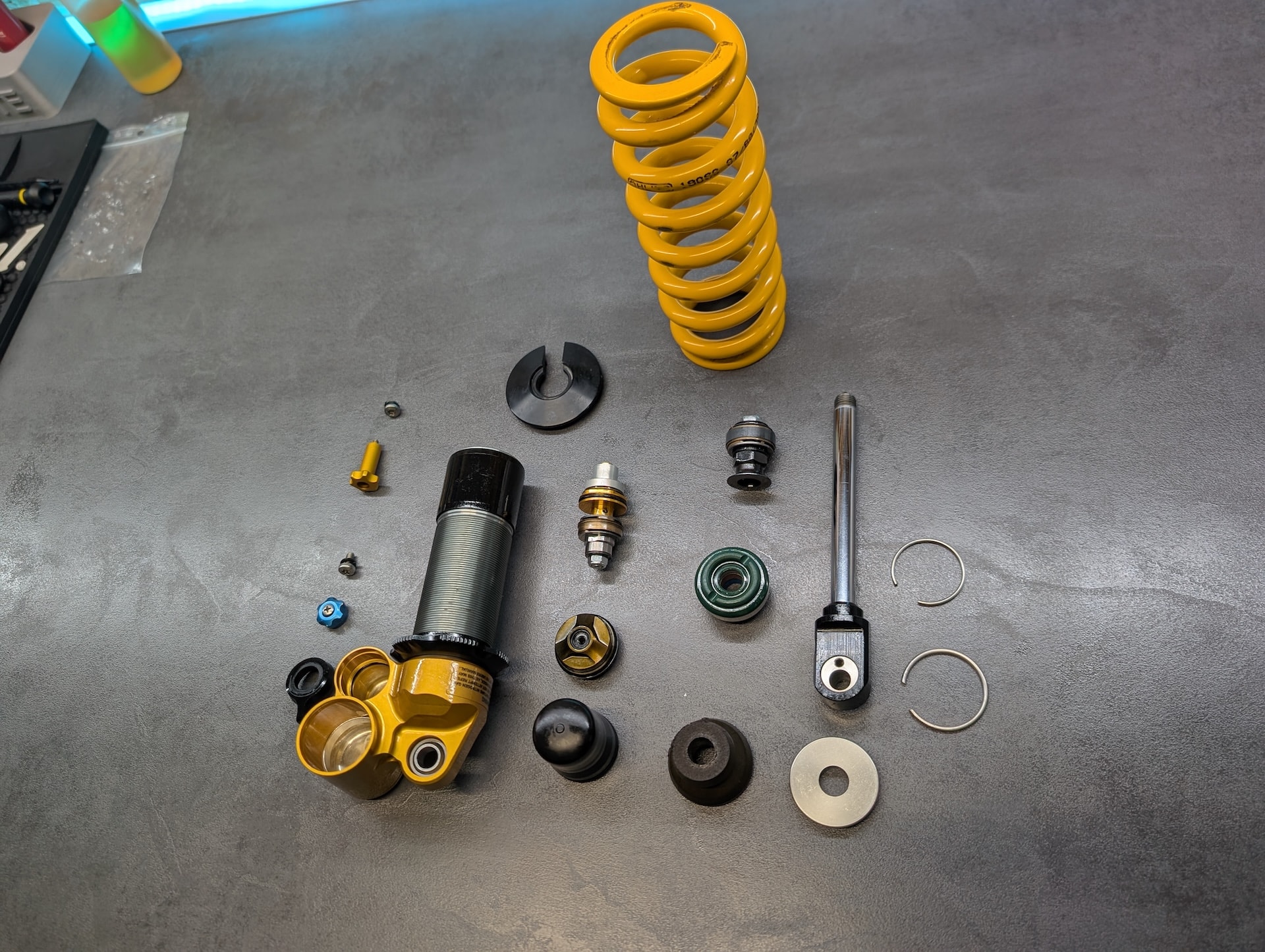 active-suspension-maintenance-reparation-suspensions-velo-haut-rhin-68-kingersheim-01